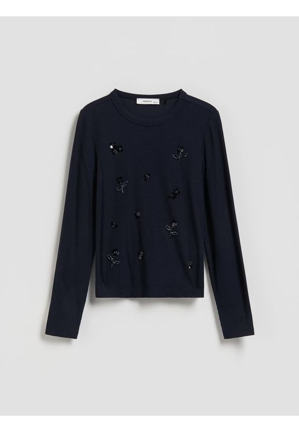 Reserved - Koszulka z cekinową aplikacją - czarny. Kolor: czarny. Materiał: wiskoza. Wzór: aplikacja