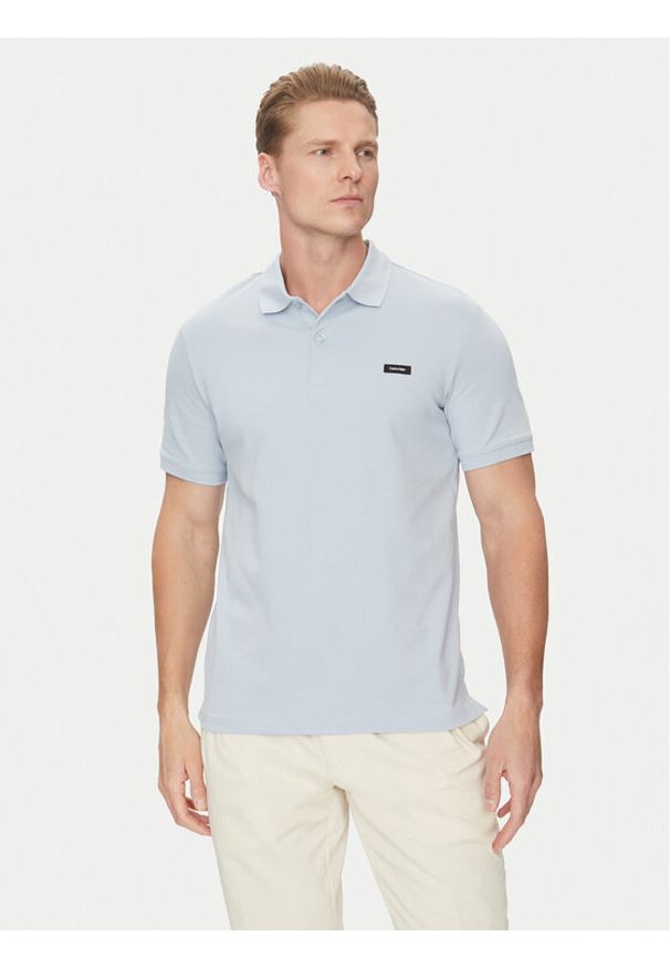 Calvin Klein Polo K10K111196 Błękitny Slim Fit. Typ kołnierza: polo. Kolor: niebieski. Materiał: bawełna