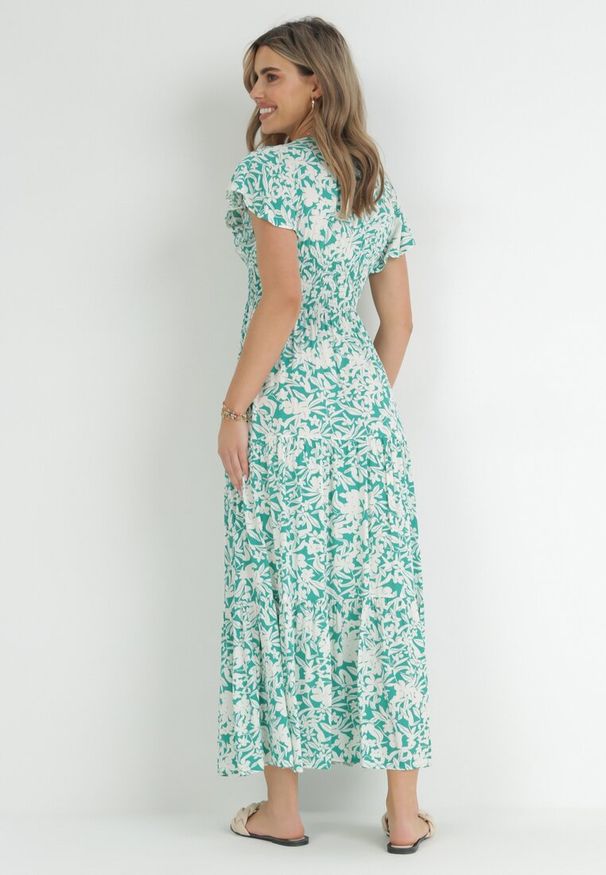 Born2be - Jasnozielona Rozkloszowana Sukienka Maxi z Wiskozy z Gumkami w Pasie z Guzikami Deninie. Kolor: zielony. Materiał: wiskoza. Długość rękawa: krótki rękaw. Wzór: nadruk. Długość: maxi