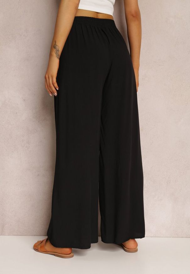 Renee - Czarne Spodnie Karrill. Kolor: czarny. Materiał: wiskoza. Długość: długie. Sezon: lato. Styl: elegancki