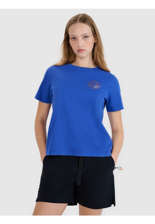 4f - 4F T-shirt regular z nadrukiem damski - niebieski M. Okazja: na co dzień. Kolor: niebieski. Materiał: bawełna, jersey, dzianina. Długość rękawa: krótki rękaw. Długość: krótkie. Wzór: nadruk. Styl: casual, sportowy, klasyczny