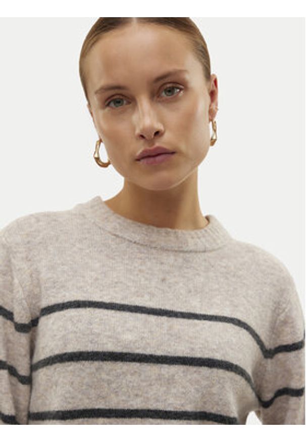 Vero Moda Sweter Flawless 10320487 Beżowy Loose Fit. Kolor: beżowy. Materiał: syntetyk