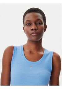 Tommy Jeans Top Essential DW0DW20673 Błękitny Slim Fit. Kolor: niebieski. Materiał: bawełna