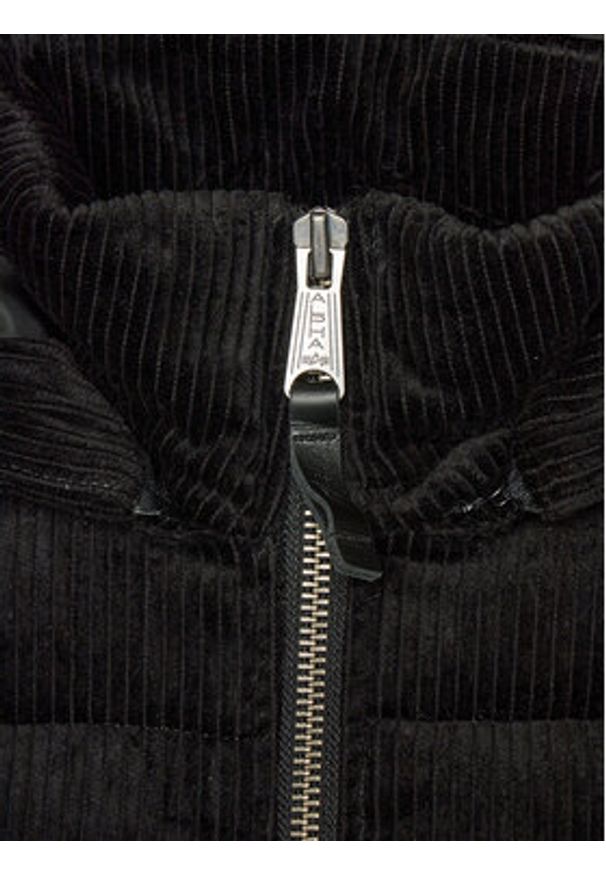 Alpha Industries Kurtka zimowa Cord 138118 Czarny Regular Fit. Kolor: czarny. Materiał: bawełna. Sezon: zima
