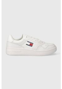 Tommy Jeans sneakersy skórzane TJW RETRO BASKET ESS kolor biały EN0EN02434. Nosek buta: okrągły. Kolor: biały. Materiał: skóra #1