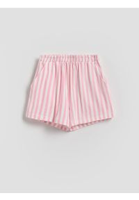 Reserved - Szorty w paski - pastelowy róż. Kolor: różowy. Materiał: bawełna. Wzór: paski #1