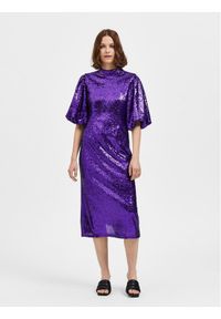 Selected Femme Sukienka koktajlowa Sola 16086217 Fioletowy Regular Fit. Kolor: fioletowy. Materiał: syntetyk. Styl: wizytowy #1