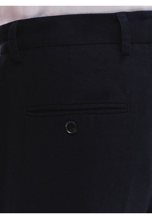 Pako Lorente - PAKO LORENTE - Granatowe spodnie męskie z lnem. Kolor: niebieski. Materiał: len. Wzór: gładki. Sezon: wiosna