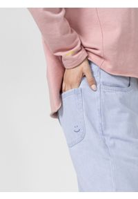 outhorn - Jeansy z prostymi nogawkami damskie - niebieskie. Stan: podwyższony. Kolor: niebieski. Materiał: jeans. Wzór: haft #10