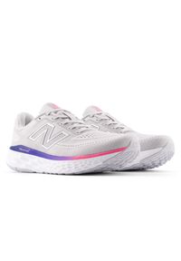 Buty damskie New Balance Fresh Foam Evoz v4 WEVOZ2ND – szare. Okazja: na co dzień. Kolor: szary. Materiał: materiał, guma. Szerokość cholewki: normalna. Sport: fitness #4