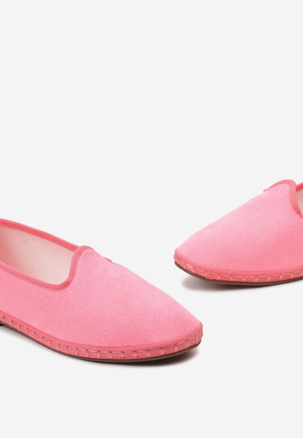 Renee - Fuksjowe Płaskie Balerinki z Okrągłym Noskiem z Ekozamszu Klenori. Nosek buta: okrągły. Kolor: różowy. Materiał: materiał. Styl: klasyczny