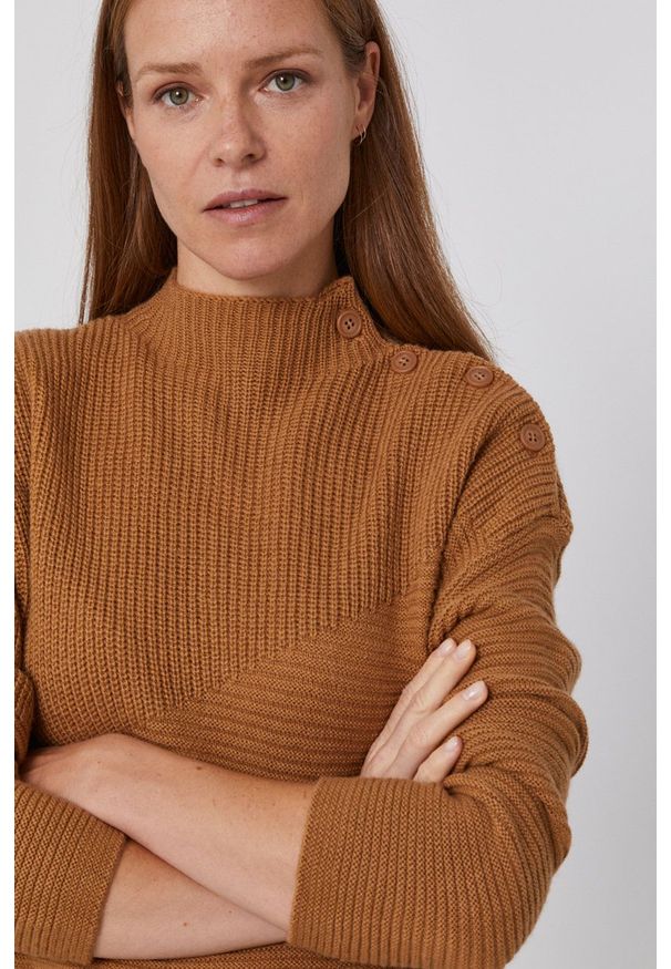 United Colors of Benetton - Sweter z domieszką wełny. Kolor: brązowy. Materiał: wełna. Długość rękawa: długi rękaw. Długość: krótkie
