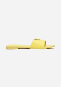 Born2be - Żółte Klapki Amatheope. Nosek buta: okrągły. Kolor: żółty. Wzór: jednolity, aplikacja #4