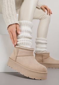 Born2be - Ciemnobeżowe Śniegowce na Grubej Podeszwie Zdobione Haftem Sewnella. Okazja: na co dzień. Zapięcie: bez zapięcia. Kolor: beżowy. Materiał: jeans. Wzór: aplikacja, haft. Sezon: zima, jesień. Styl: casual #1