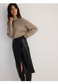 Reserved - Spódnica midi z imitacji skóry - czarny. Kolor: czarny. Materiał: skóra #1