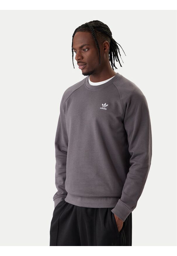 Adidas - adidas Bluza Trefoil Essentials JW3598 Szary Regular Fit. Kolor: szary. Materiał: bawełna