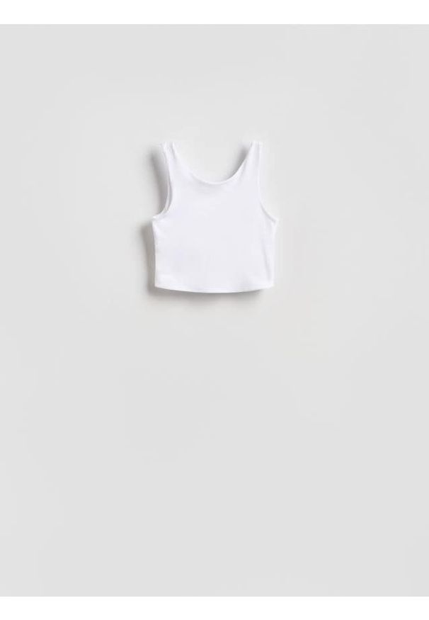 Reserved - Top z ozdobnym tyłem - biały. Kolor: biały. Materiał: dzianina