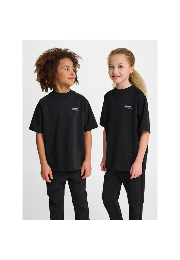 Koszulka dla dzieci Hummel Tech. Kolor: czarny. Sport: joga i pilates