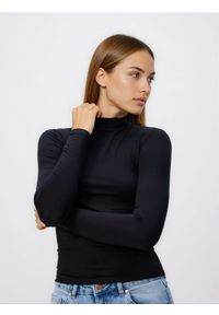 Reserved - Longsleeve z włóknami bambusowymi - czarny. Kolor: czarny. Materiał: włókno. Długość rękawa: długi rękaw