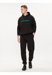 Calvin Klein Bluza Color Embosed Logo K10K112442 Czarny Regular Fit. Kolor: czarny. Materiał: bawełna #3
