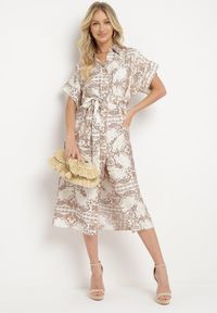 Born2be - Jasnobeżowa Sukienka Wiskozowa o Koszulowym Kroju z Gumką w Talii i Materiałowym Paskiem Brelefia. Typ kołnierza: dekolt w kształcie V. Kolor: beżowy. Materiał: wiskoza, materiał. Długość rękawa: krótki rękaw. Typ sukienki: koszulowe. Styl: elegancki #7