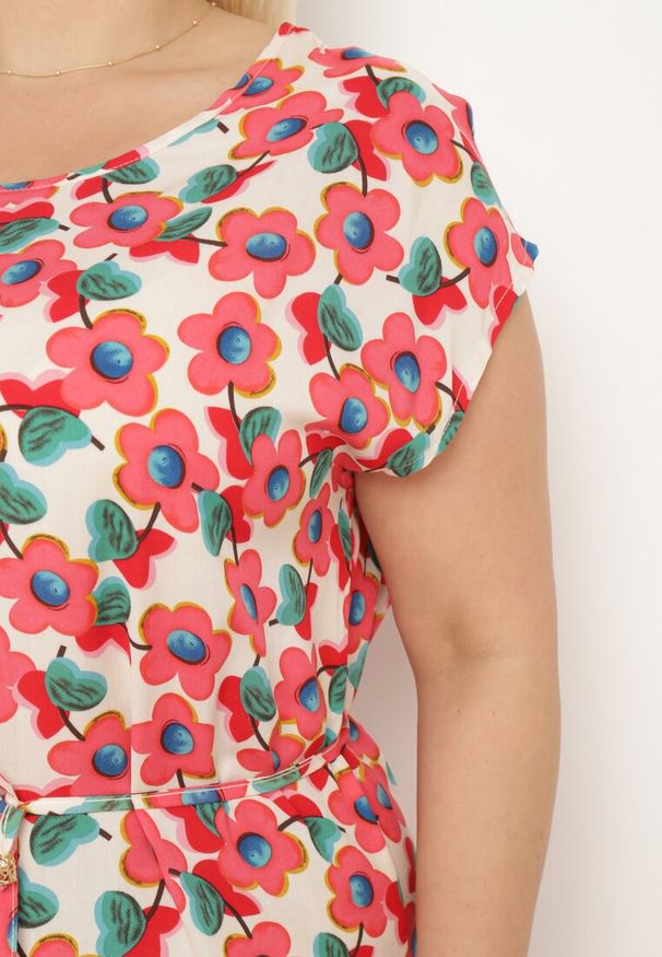 Born2be - Beżowo-Czerwona Pudełkowa Sukienka z Wiskozy Wiązana Sznurkiem w Talii Tiamadine. Okazja: na co dzień, na randkę, na spotkanie biznesowe. Kolor: beżowy. Materiał: wiskoza. Długość rękawa: krótki rękaw. Wzór: kwiaty. Styl: biznesowy, klasyczny, casual