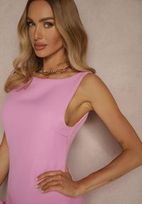 Renee - Różowa Sukienka w Stylu Bombki z Ozdobną Falbaną Efavara. Okazja: na co dzień. Kolor: różowy. Typ sukienki: bombki. Styl: casual