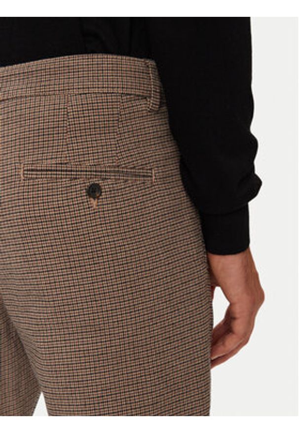 Selected Homme Chinosy 16092753 Beżowy Slim Fit. Kolor: beżowy. Materiał: bawełna