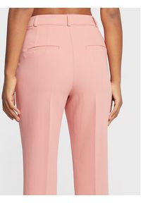 Comma Spodnie materiałowe 2121338 Różowy Slim Fit. Kolor: różowy. Materiał: materiał, syntetyk