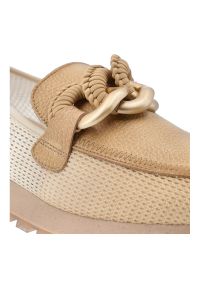 Półbuty damskie Hispanitas, ze skóry naturalnej z tekstylnymi wstawkami z siateczki wsuwany krój metalowa ozdoba na podbiciu, beżowe, SHV264834 Sumat. Kolor: beżowy. Materiał: skóra. Szerokość cholewki: normalna. Wzór: aplikacja. Sezon: wiosna, lato. Styl: elegancki #5