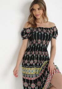 Born2be - Czarna Sukienka z Wiskozy Nesone. Typ kołnierza: dekolt hiszpanka. Kolor: czarny. Materiał: wiskoza. Wzór: aplikacja, kolorowy. Długość: midi #6