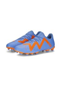 Buty piłkarskie męskie Puma Future Play Fgag. Zapięcie: sznurówki. Kolor: pomarańczowy, wielokolorowy, niebieski. Materiał: materiał, syntetyk. Szerokość cholewki: normalna. Sport: piłka nożna