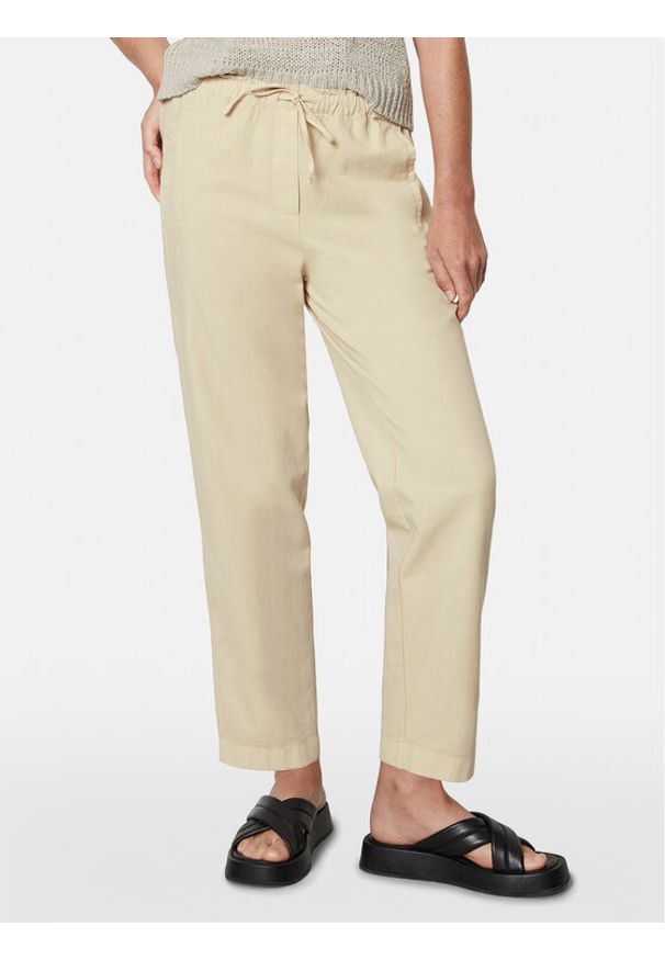 Marc O'Polo Spodnie materiałowe M03 1340 10317 Beżowy Slim Fit. Kolor: beżowy. Materiał: bawełna