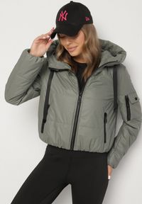 Born2be - Zielona Pikowana Kurtka z Kapturem o Klasycznym Kroju Tulasia. Okazja: na co dzień. Typ kołnierza: kaptur. Kolor: zielony. Materiał: jeans. Styl: klasyczny