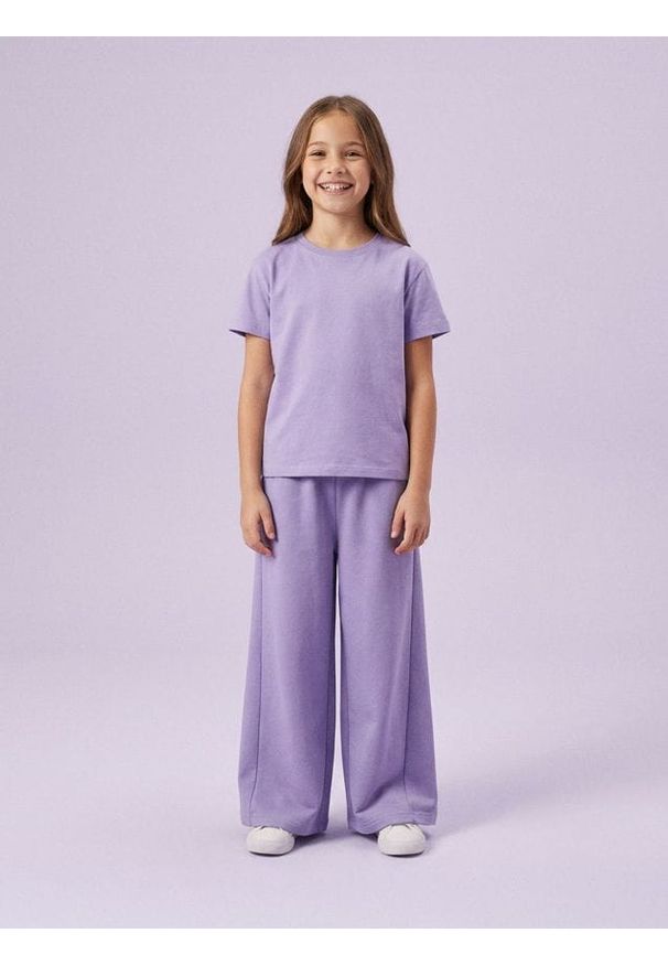 Sinsay - Spodnie dresowe wide leg - fioletowy. Kolor: fioletowy. Materiał: dresówka