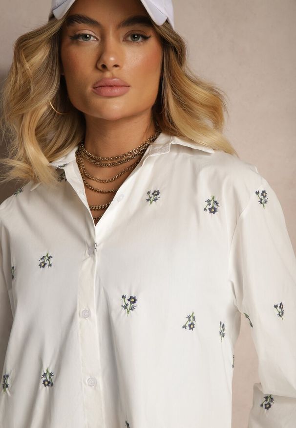 Renee - Biały Komplet Szorty i Koszula z Wiskozy i Bawełny w Haftowane Małe Kwiaty Olirwena. Kolor: biały. Materiał: wiskoza, bawełna. Wzór: kwiaty, haft