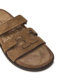 Tory Burch Klapki Ines Sport Slide 163481 Brązowy. Kolor: brązowy. Materiał: skóra, zamsz. Styl: sportowy #6