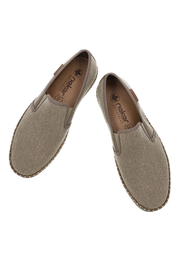 Beżowe Espadryle Rieker Eleganckie Wsuwane Obuwie Męskie. Okazja: na co dzień. Zapięcie: bez zapięcia. Kolor: beżowy. Materiał: jeans, materiał, guma. Sezon: lato. Styl: elegancki