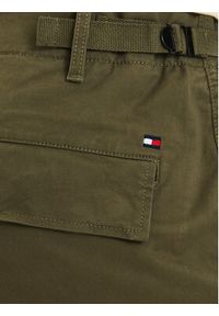TOMMY HILFIGER - Tommy Hilfiger Szorty materiałowe Twill Cargo MW0MW42350 Khaki Relaxed Fit. Kolor: brązowy. Materiał: bawełna #4