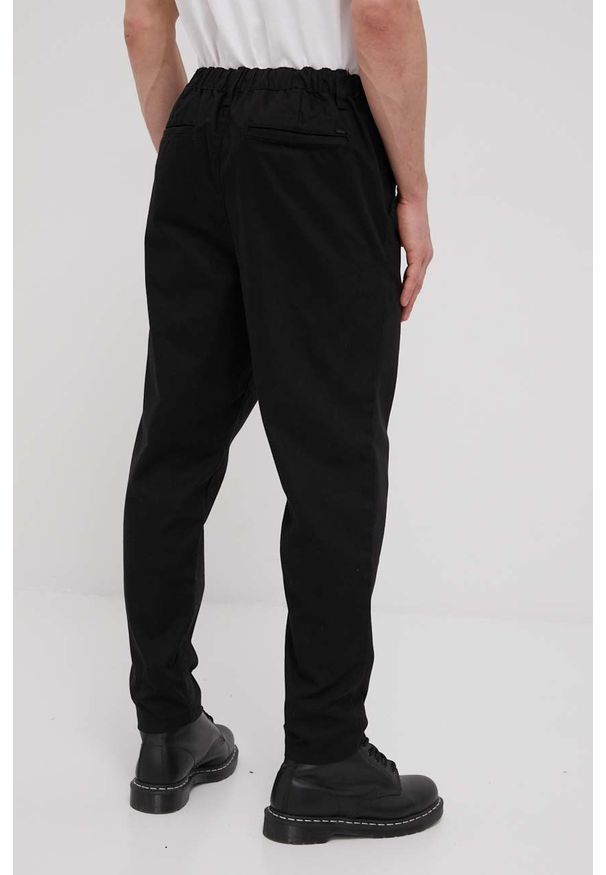 Only & Sons spodnie męskie kolor czarny proste. Okazja: na co dzień. Kolor: czarny. Materiał: tkanina. Wzór: gładki. Styl: casual