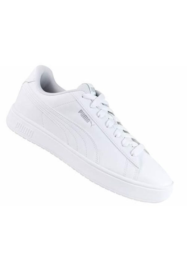 Buty do chodzenia męskie Puma Rickie Classic. Kolor: biały. Materiał: syntetyk, materiał. Szerokość cholewki: normalna. Sport: turystyka piesza