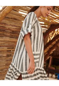 BY CABO - Lniana oversizowa sukienka Haiti. Kolor: szary. Materiał: len. Wzór: paski. Sezon: lato. Typ sukienki: oversize. Styl: wakacyjny #7