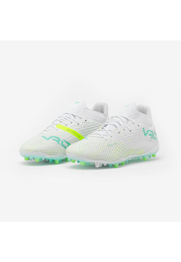 KIPSTA - Buty piłkarskie damskie Kipsta Viralto III-W MG/AG Feelings. Kolor: biały. Materiał: dzianina, zamsz, mesh, syntetyk. Szerokość cholewki: normalna. Sport: piłka nożna