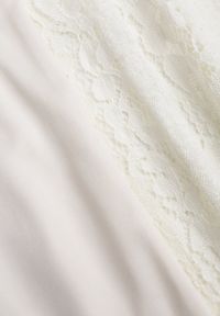 Born2be - Beżowa Koronkowa Sukienka o Taliowanym Kroju z Wiązaniem przy Dekolcie Nevellirae. Okazja: na co dzień. Kolor: beżowy. Materiał: koronka. Długość rękawa: na ramiączkach. Typ sukienki: proste. Styl: casual, elegancki, klasyczny #7