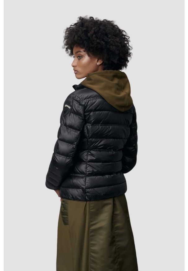 Blauer USA - BLAUER Czarna damska kurtka bez kaptura Georgia Short Jackets, Rozmiar S. Typ kołnierza: bez kaptura. Kolor: czarny. Materiał: poliamid, puch. Styl: elegancki