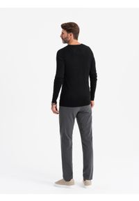 Ombre Clothing - Męski klasyczny sweter z wiskozą BASIC z okrągłym dekoltem – czarny V2 - Rozmiar: XXL. Kolor: czarny. Materiał: wiskoza. Styl: klasyczny