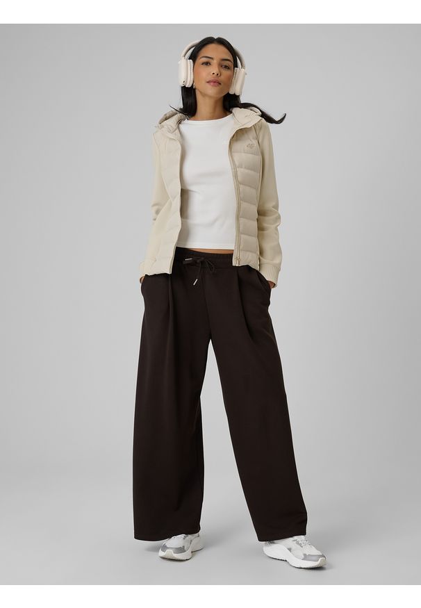 4f - 4F Kurtka z wypełnieniem syntetycznym damska - beżowa M. Okazja: na co dzień. Kolor: beżowy. Materiał: syntetyk. Styl: casual