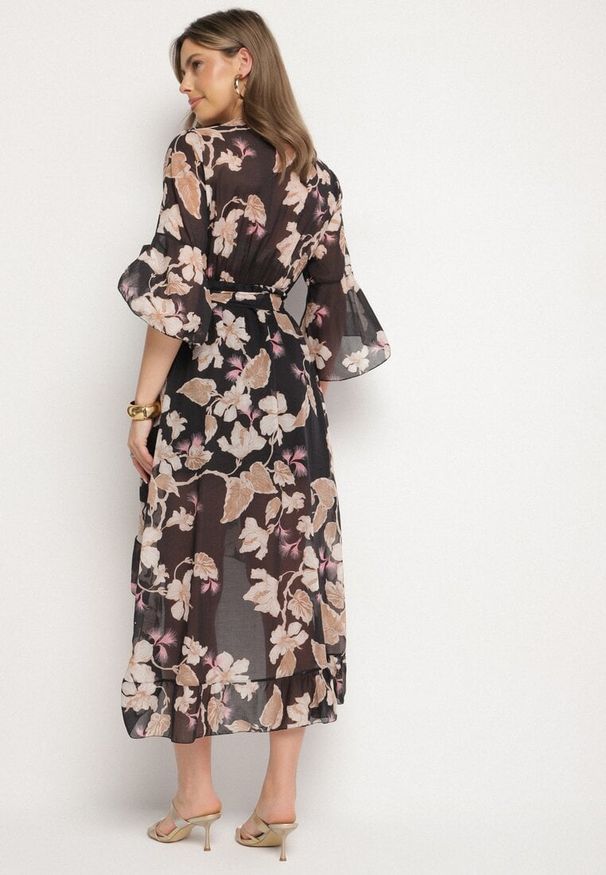 Born2be - Czarna Bawełniana Sukienka Kopertowa o Asymetrycznym Kroju z Wiązanym Paskiem Niteira. Okazja: na co dzień, na randkę. Typ kołnierza: dekolt w kształcie V. Kolor: czarny. Materiał: bawełna. Typ sukienki: asymetryczne, kopertowe. Styl: casual