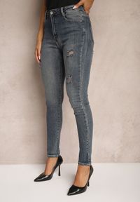 Renee - Granatowe Bawełniane Skinny Jeansy Ozdobione Przetarciami Evialyn. Okazja: na co dzień. Kolor: niebieski. Wzór: aplikacja. Styl: elegancki, casual #2