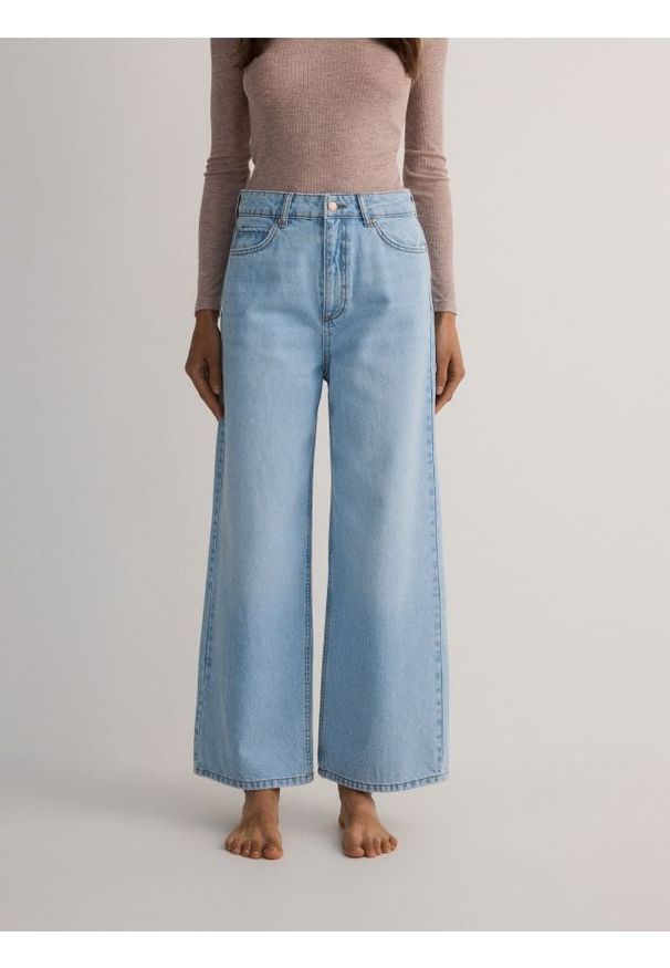 Reserved - Jeansy culotte z wysokim stanem - niebieski. Stan: podwyższony. Kolor: niebieski